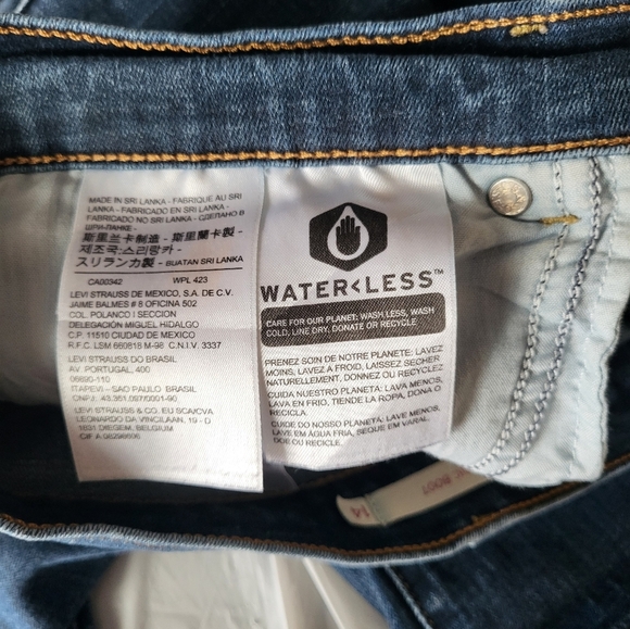 Levi Classic Boot Blue Denim Jeans, Size 14 (34) - Picture 5 of 6